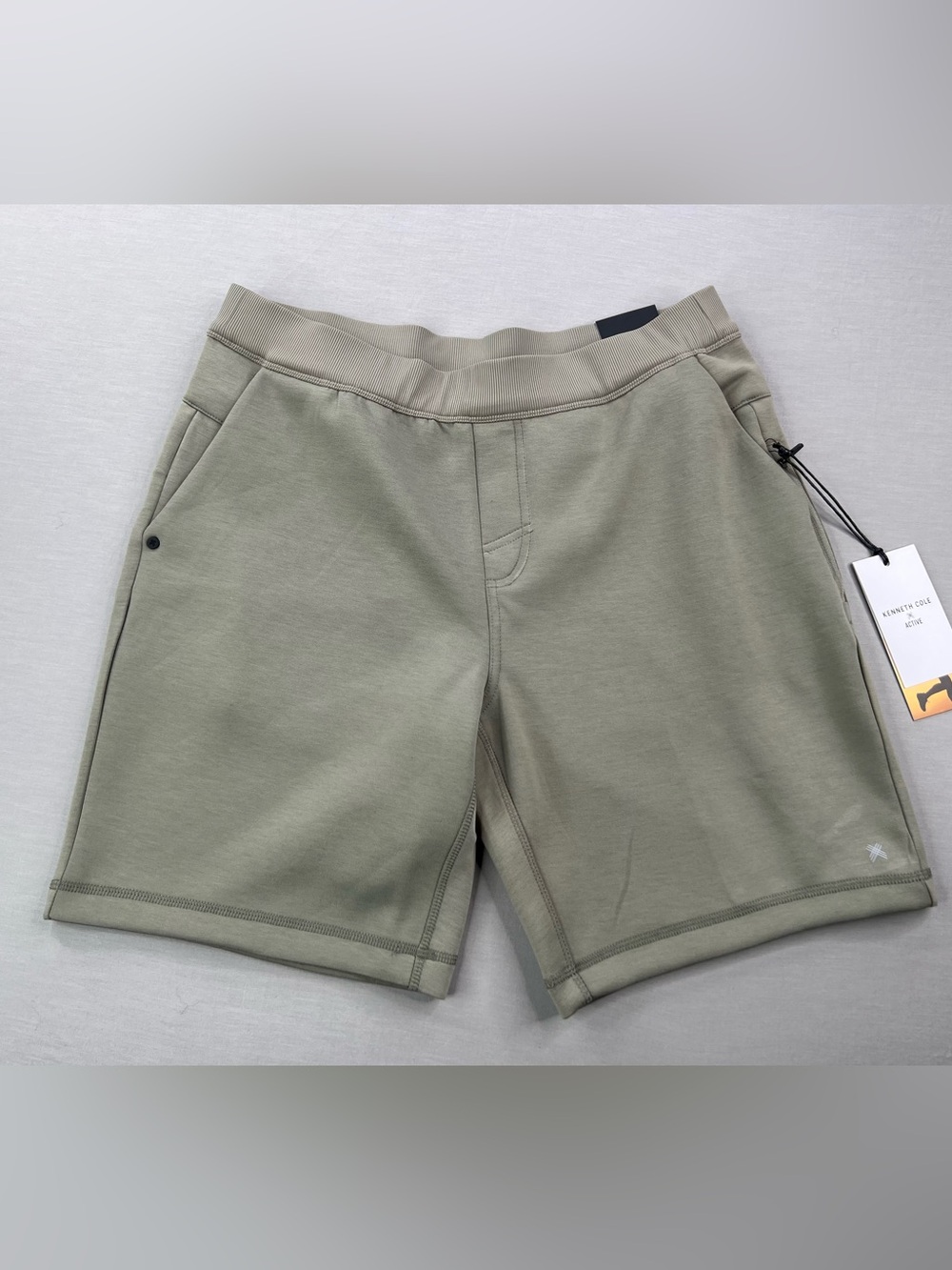 KENNETH COLE ACTIVE 8.5” TECH JOGGER ATHLETIC SCUBA SHORTS